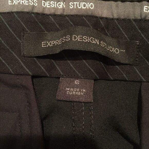 Express Capri Pants  - Picture 4 of 5